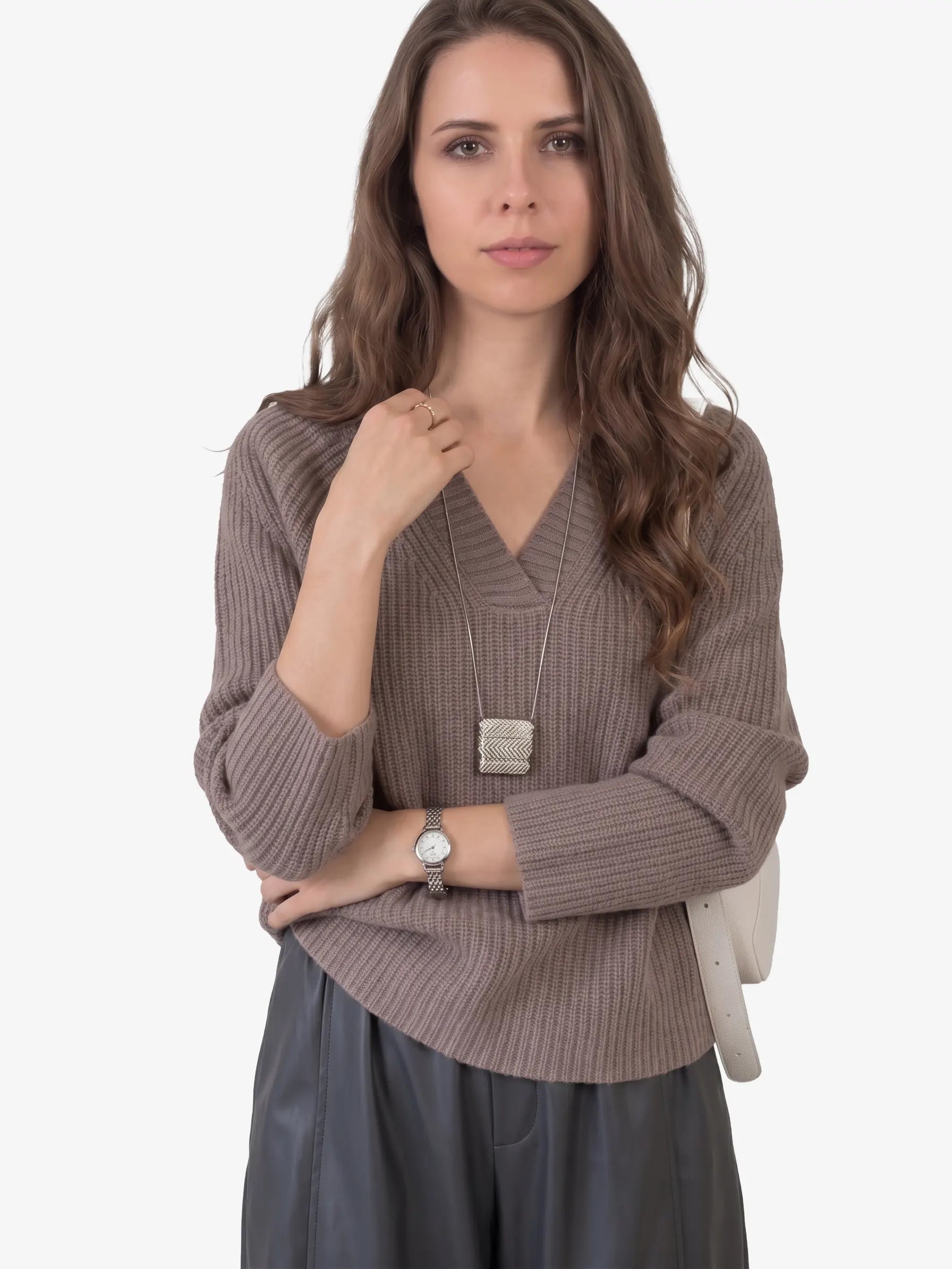 The Windsor Ribbed V-Neck