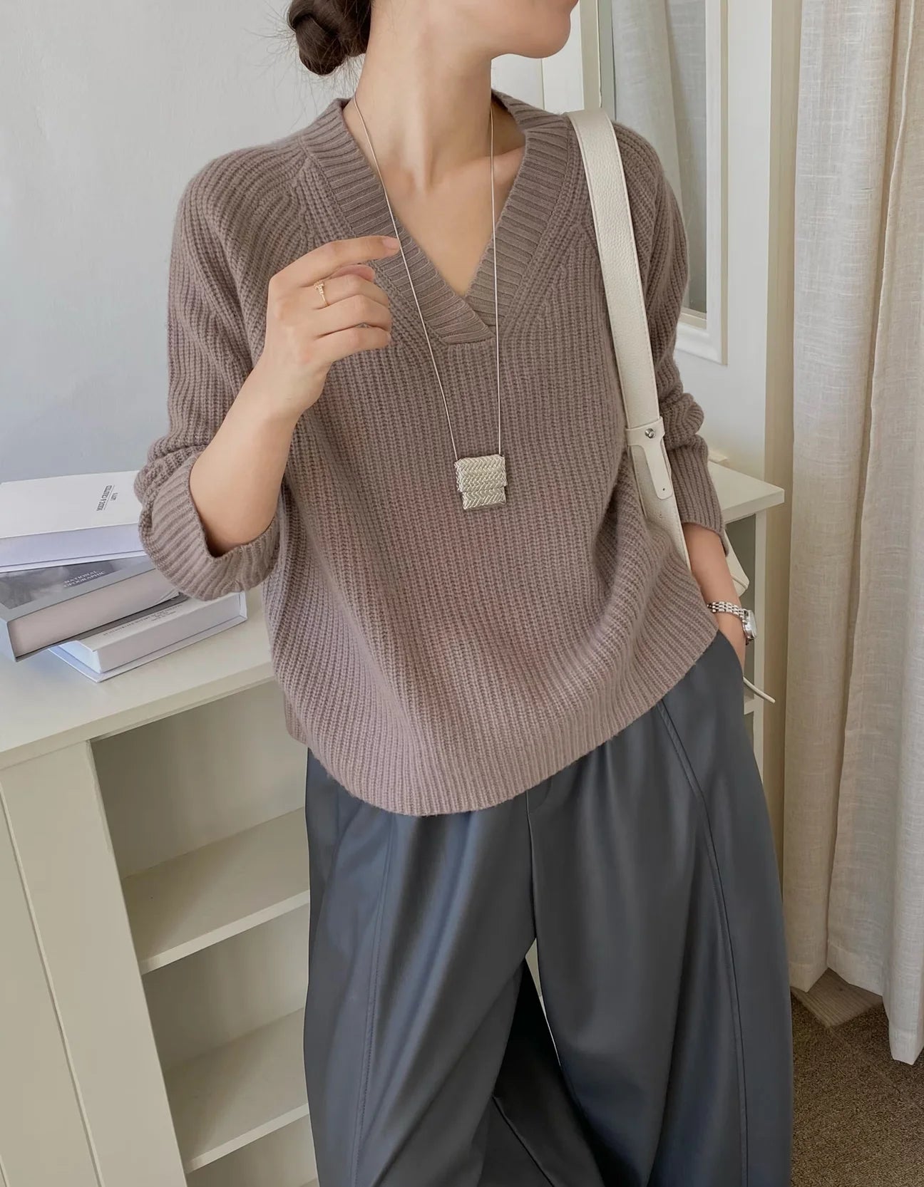 The Windsor Ribbed V-Neck